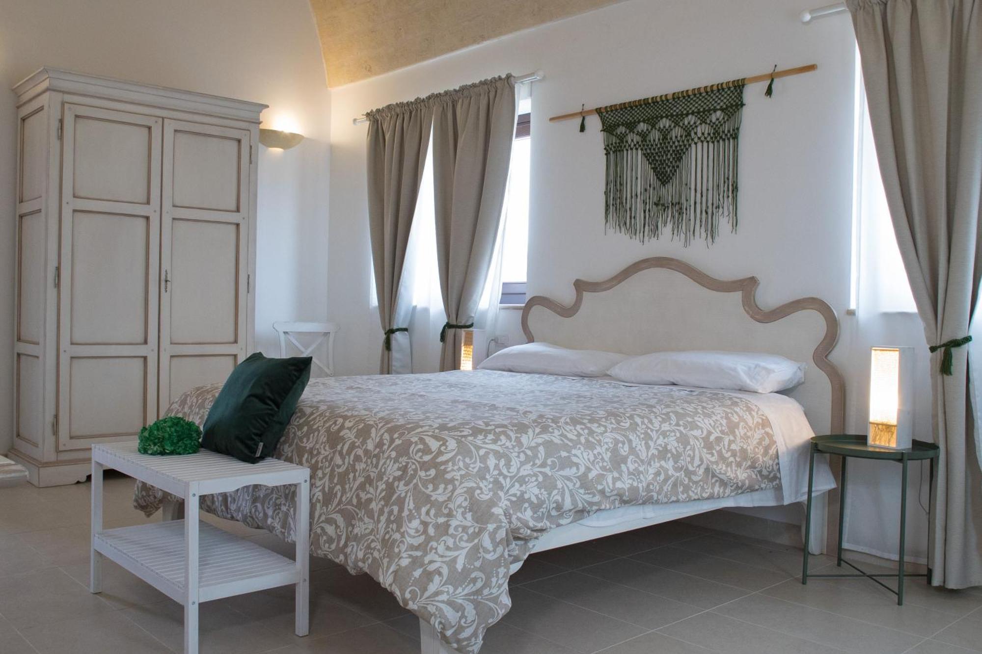 Bed and Breakfast Ych-Le Grotte Di Sileno Castellaneta Zimmer foto